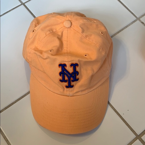 orange mets hat